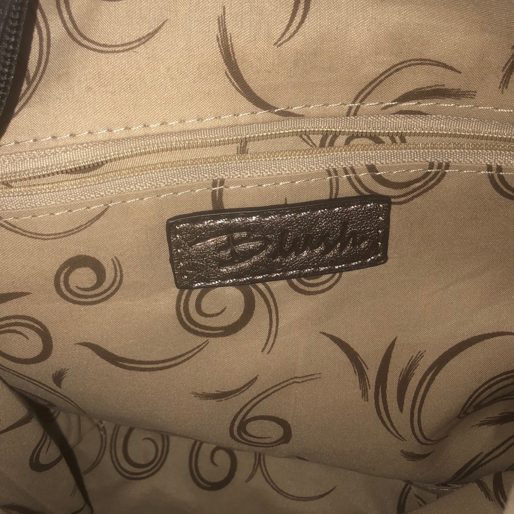 Large Purse with Inner Pockets - Picture 3 of 3